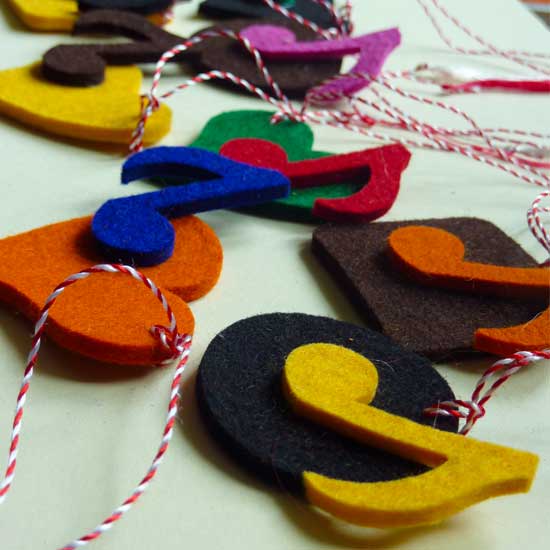 Martisor fetru - music note