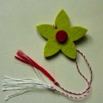 Flori colorate fetru/pasla martisor - brosa verde deschis