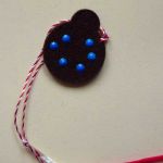 Martisoare - brosa fetru / pasla colorata maro