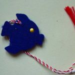 Martisor peste albastru din fetru / pasla