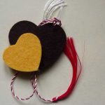 Martisor inimi maro si galben